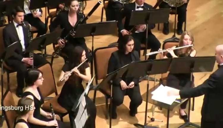 Kingsburg-HS-Wind-ensemble_XMbNkgu2Eak